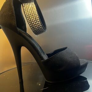 Elegant Black Stiletto Heels with Rhinestone Strap